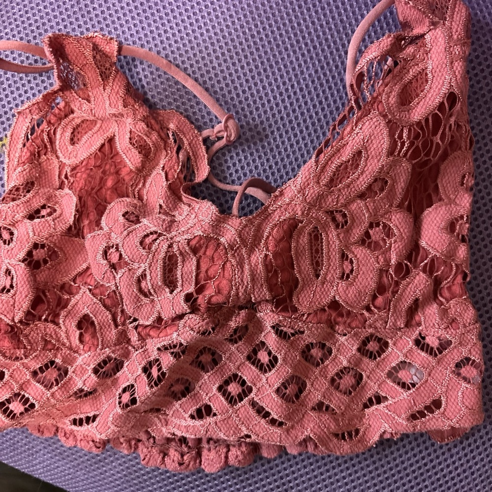 Lace Bralette in Pink, go onto my Depop and purchase 
duboicealexis11